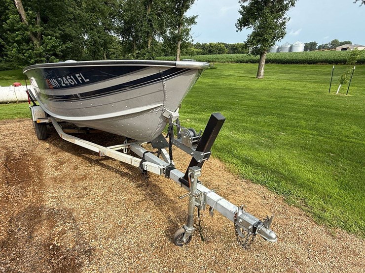 1988-sylvan-model-16bto-back-troller-fishing-boat-with-40hp-evinrude-2-stroke-engine-and-35lb-thrust-image-9