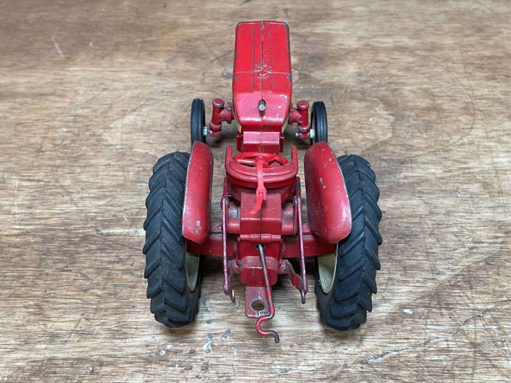 1/16-ih-404-ertl-image-6