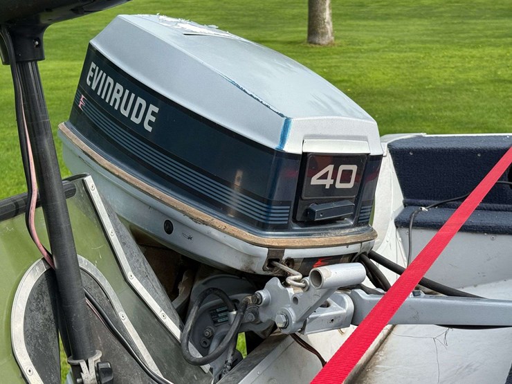 1988-sylvan-model-16bto-back-troller-fishing-boat-with-40hp-evinrude-2-stroke-engine-and-35lb-thrust-image-12