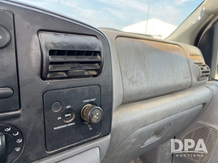 2005-ford-f250-xl-image-60