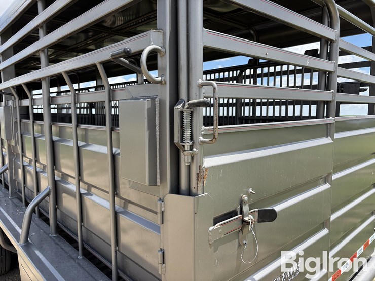 2022-open-range-40’-t/a-gooseneck-livestock-trailer-image-19