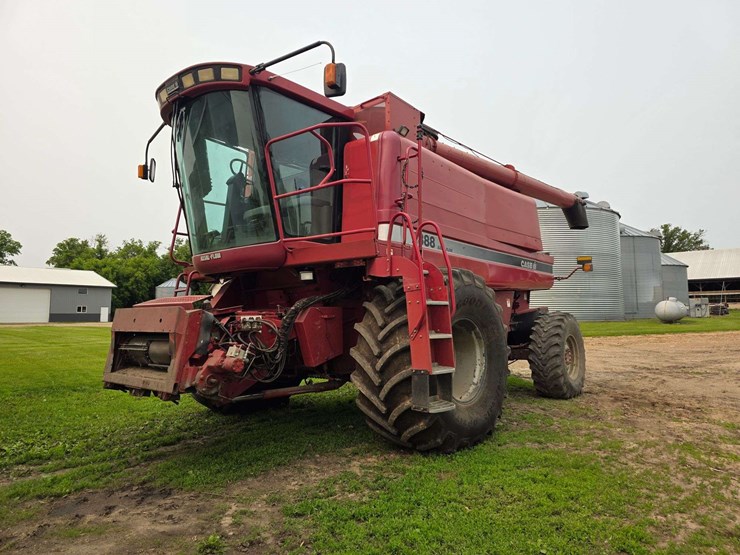 2002-case-ih-2388-image-25