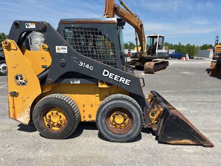 john-deere-314c-wheeled-skid-steer-image-8