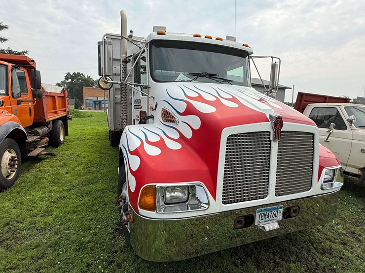 kenworth-t300-image-4