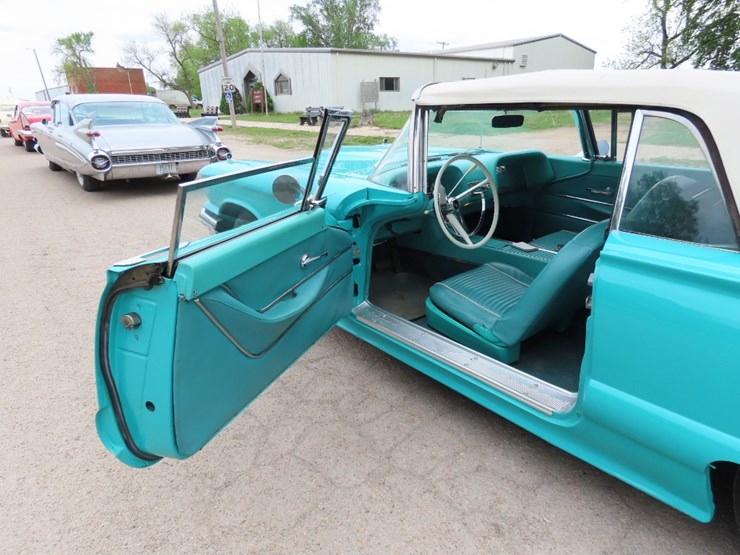 1959-ford-thunderbird-convertible-image-12