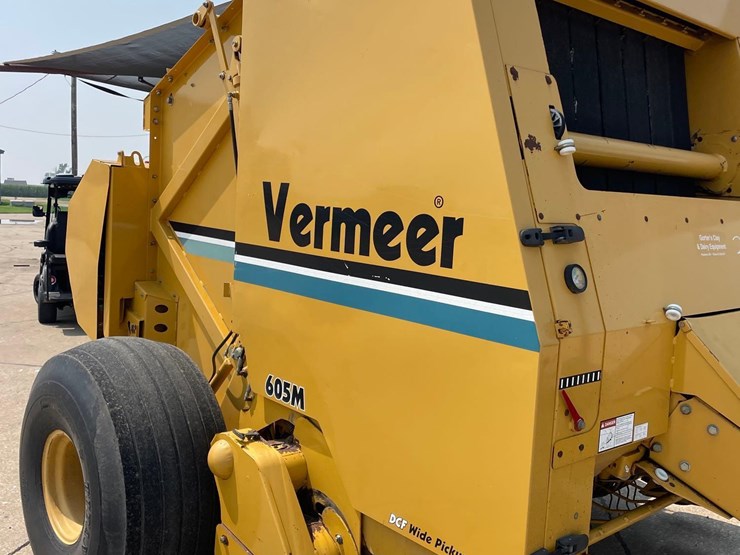 2004-vermeer-605m-image-9