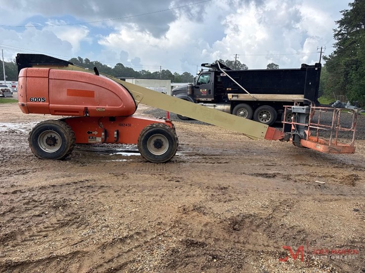 2005-jlg-600s-image-5