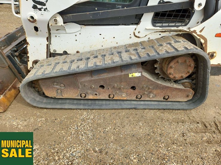 2014-bobcat-t750-image-13