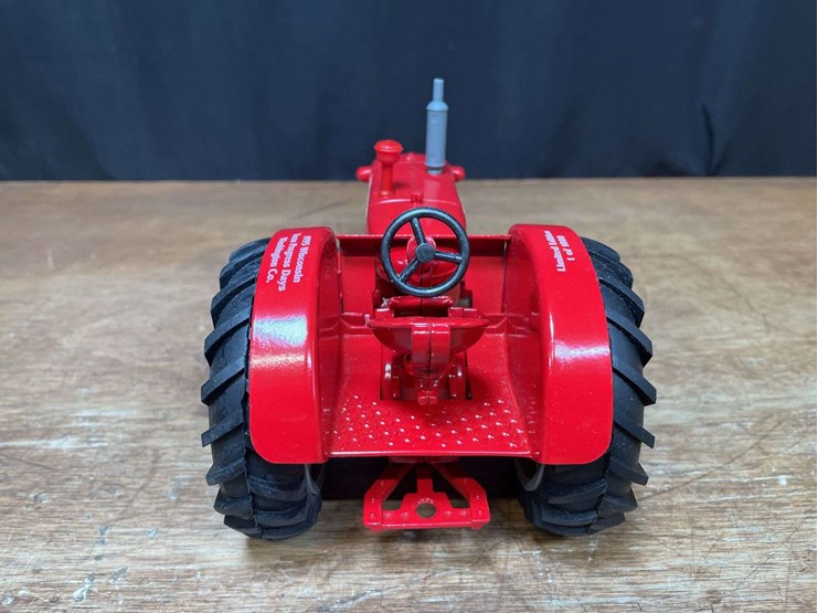1/16-ih-650-1995-wisconsin-nib-ertl-image-6