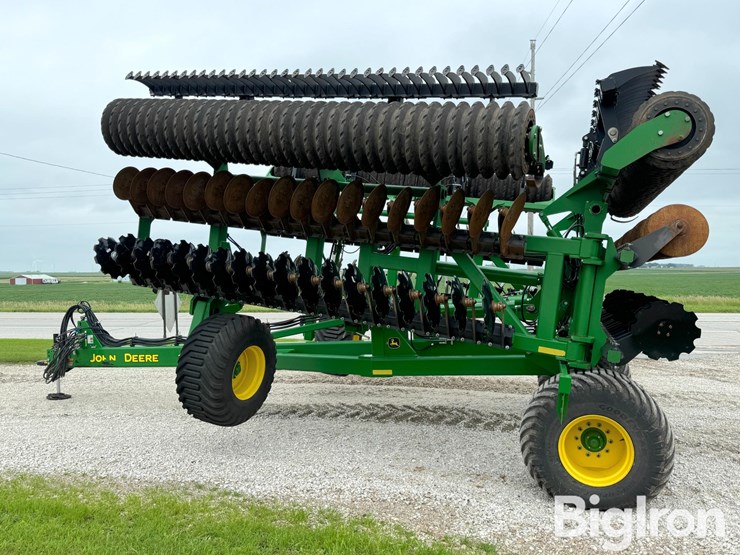 2023-john-deere-2680h-image-7