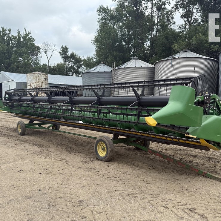 2010 JOHN DEERE 635F