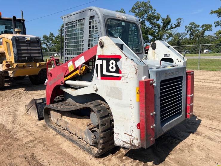 2016-takeuchi-tl8-image-2