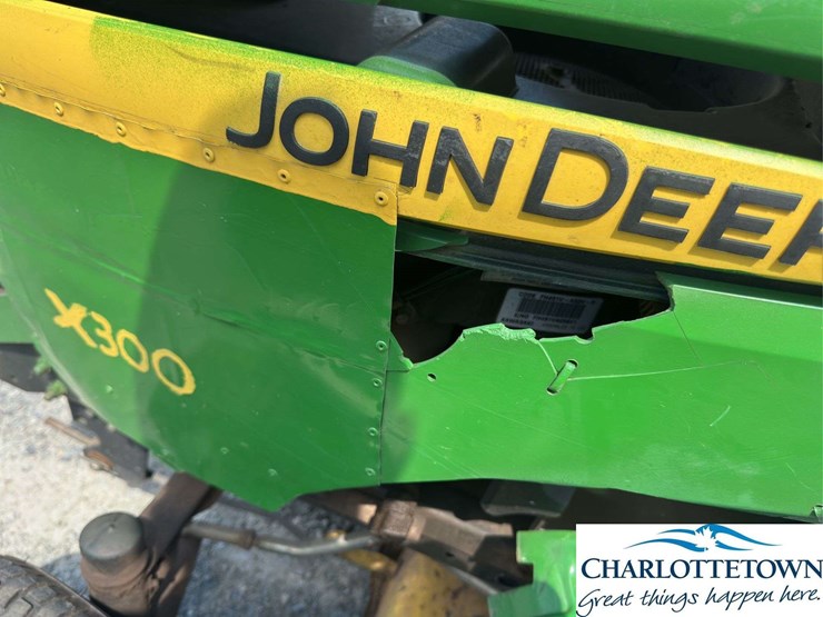 john-deere-x300-image-7