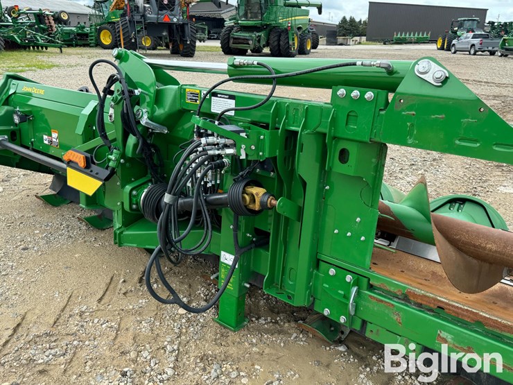 2022-john-deere-c12f-image-20
