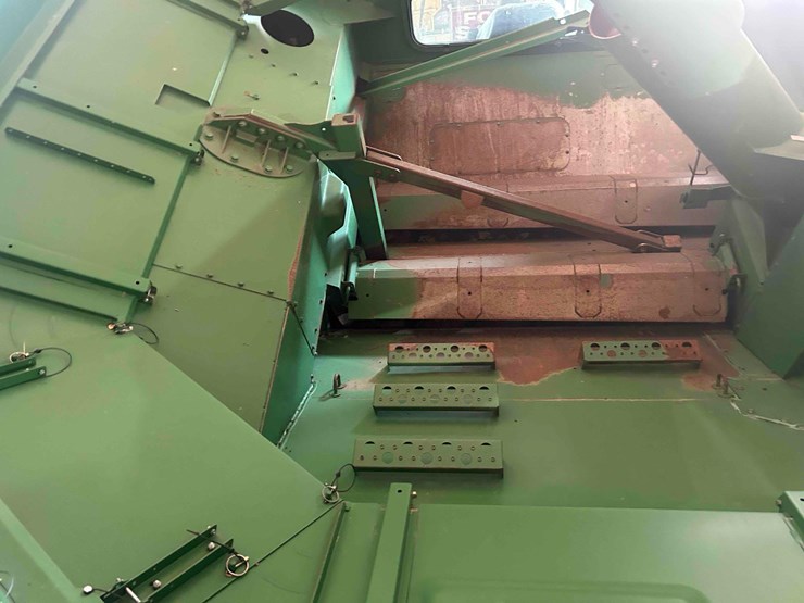 2011-john-deere-9770-sts-image-25