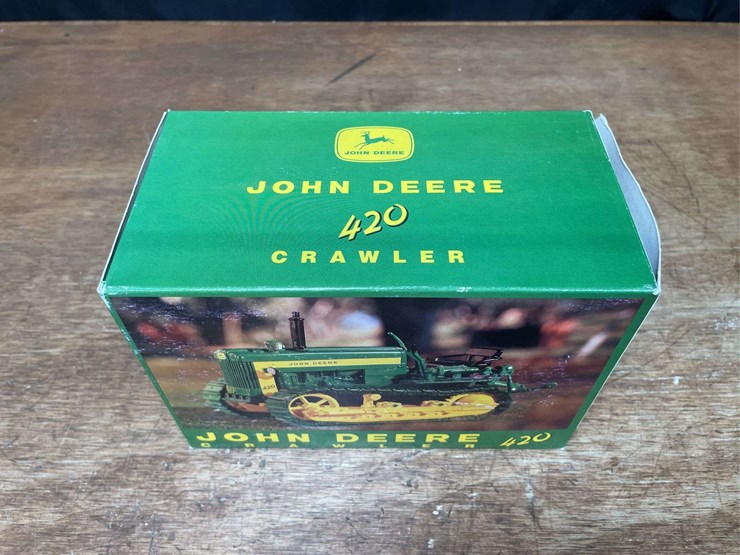 1/16-john-deere-420-crawler-1998-plow-city-nib-ertl-image-6