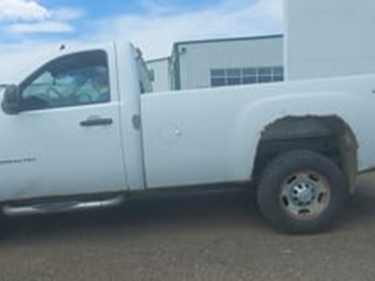 2012-gmc-sierra-2500hd-image-23