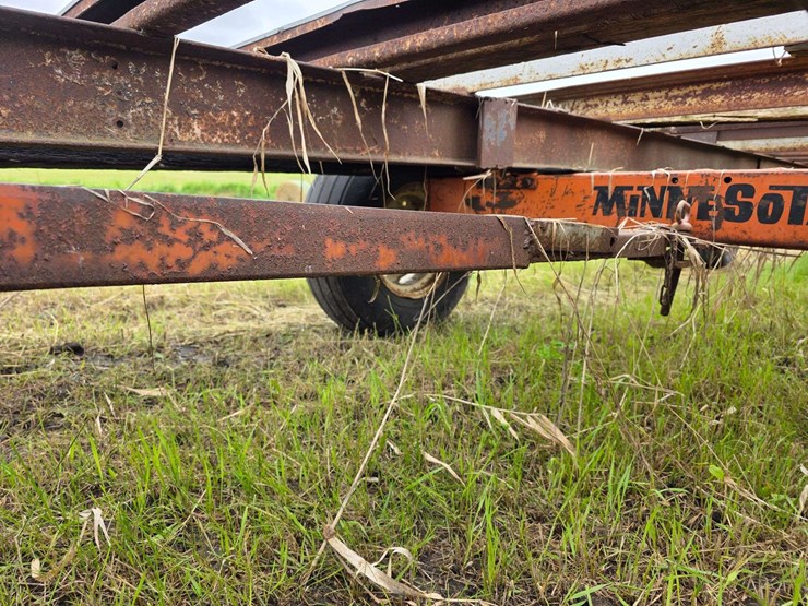 john-deere-running-gear-with-rack,-rack-will-need-work,-11l-15-tires-on-6-bolt-rims,-extendable-hitc-image-3