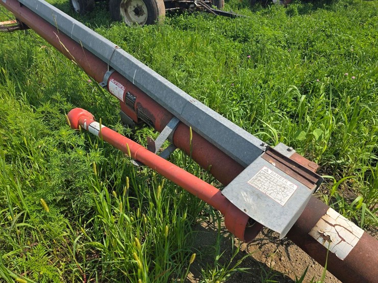 american-auger-8”-x-56’,-540-pto,-15”-tires-on-5-bolt-rims,-no-hitch,-sn:-177065-*sells-with-a-poly-image-5