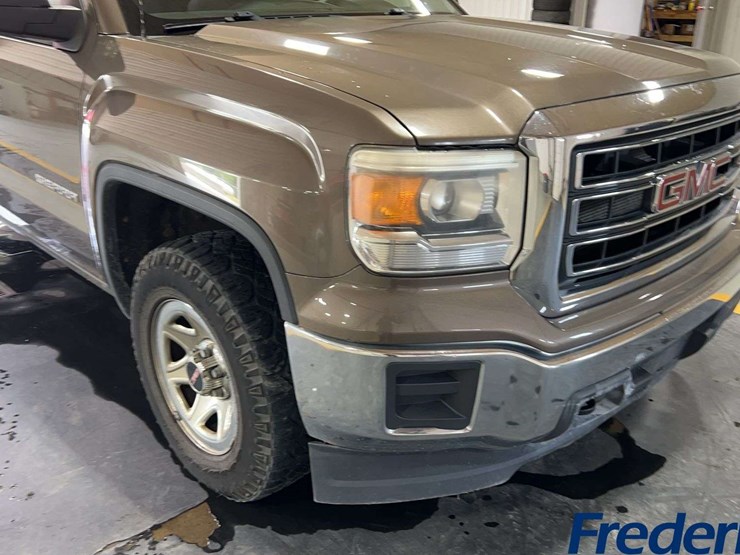 2014-gmc-sierra-1500-image-33