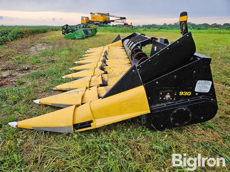 clarke-machine-930-9r30-corn-header-image-8