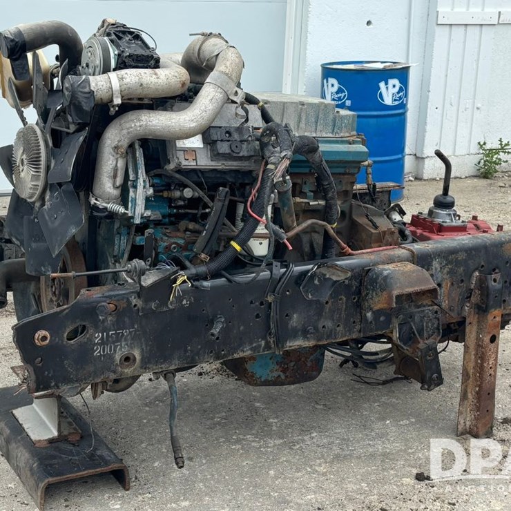 1999 INTERNATIONAL 4900