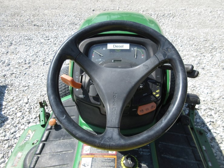 john-deere-x740-image-6