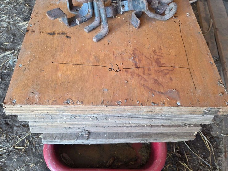 (6)-new-silage-doors-with-hardware-for-stave-silo,-buying-all-for-one-money-image-3