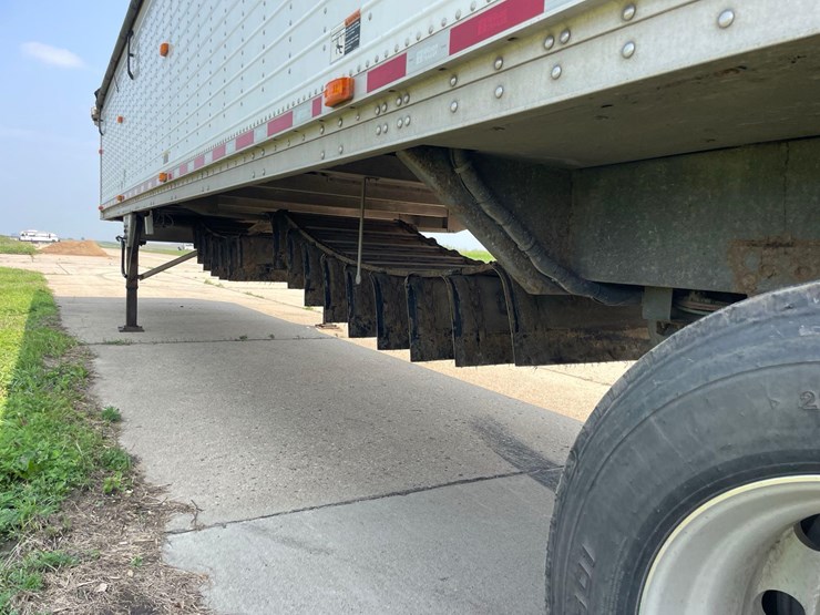 2014-wilson-grain-trailer-image-17