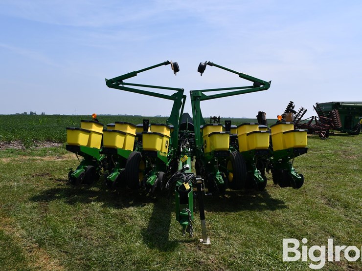 2013-john-deere-1760-image-2