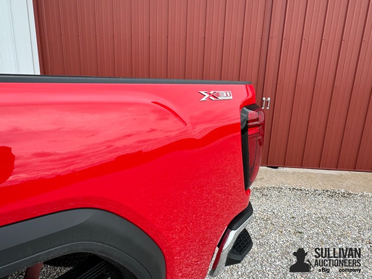 2023-gmc-2500hd-image-14