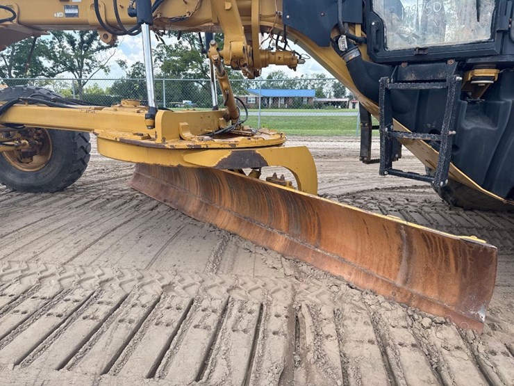 caterpillar-140m-vhp-image-18