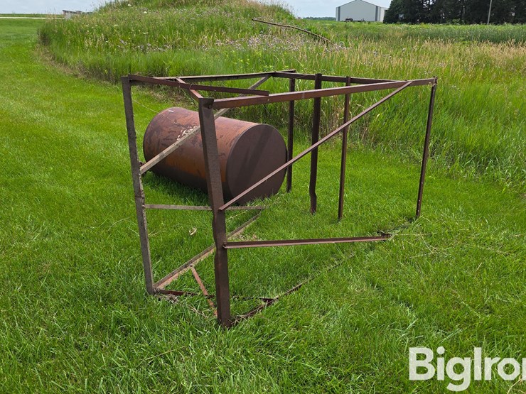 300-gallon-fuel-tank-&-stand-image-7
