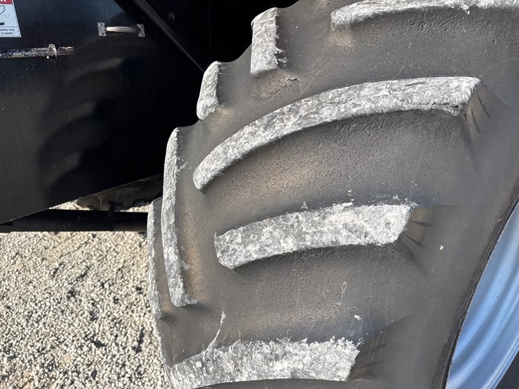 massey-ferguson-8780-image-12