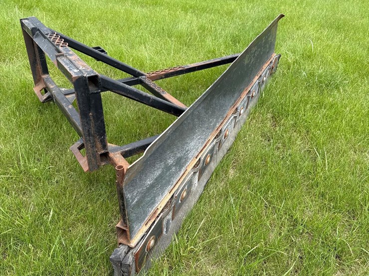 skidloader-quick-tach-8ft-push-blade-image-10