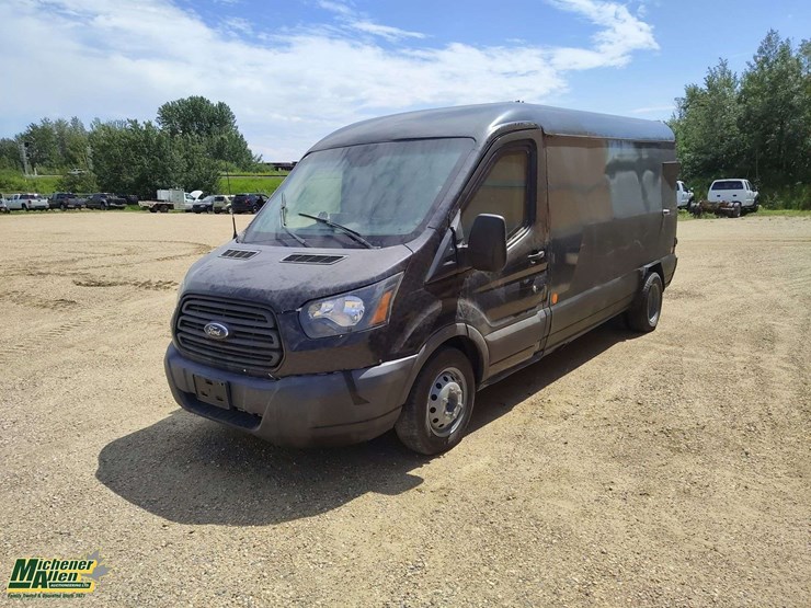 2017-ford-transit-image-1