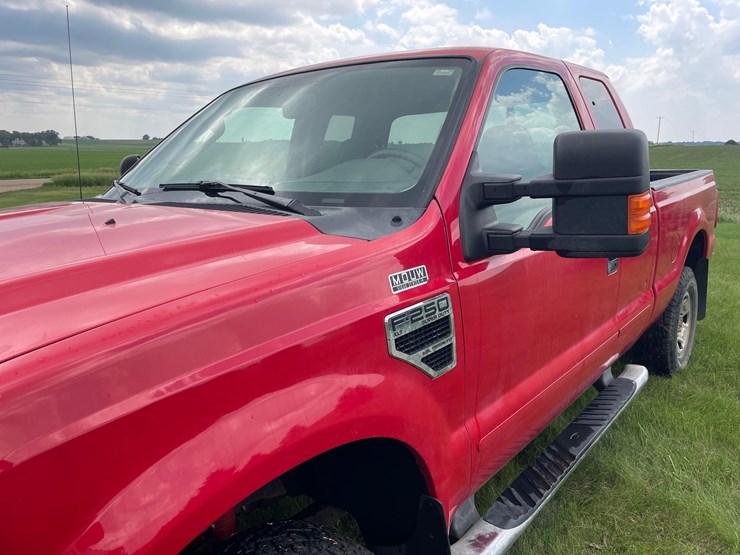 2009-ford-f250-image-13