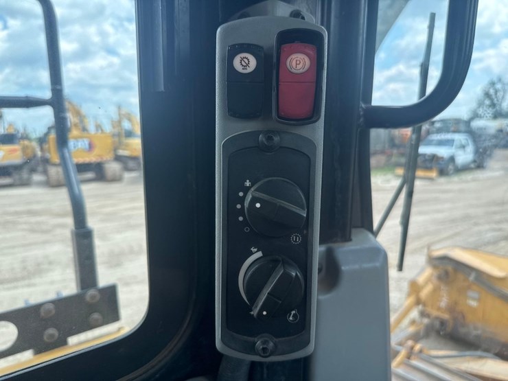 caterpillar-d6t-lgp-image-28