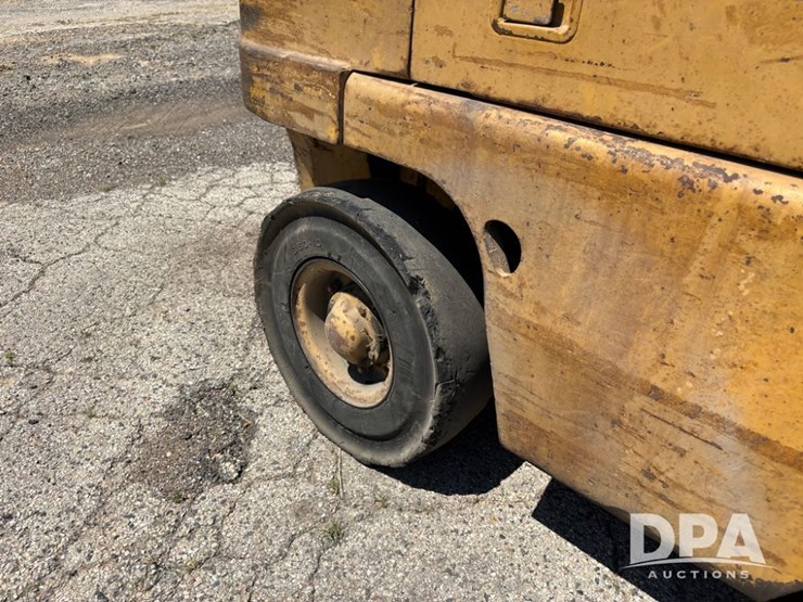 caterpillar-v50b-image-19
