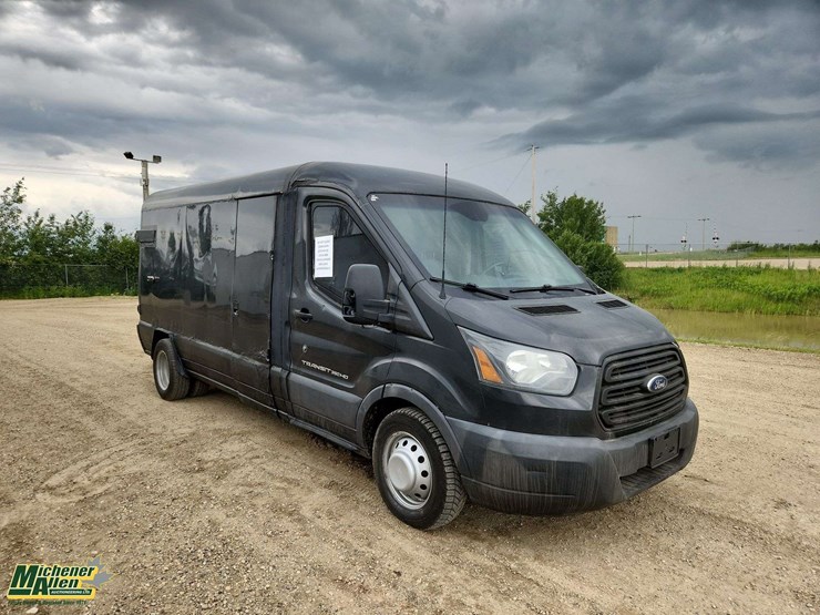 2015-ford-transit-image-2