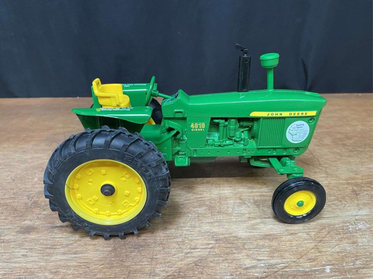 1/16-john-deere-4010-1997-wisconsin-nib-ertl-image-11