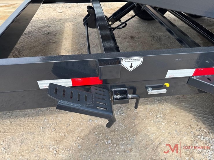 (new)-2025-hillcrest-tilt-trailer-image-7