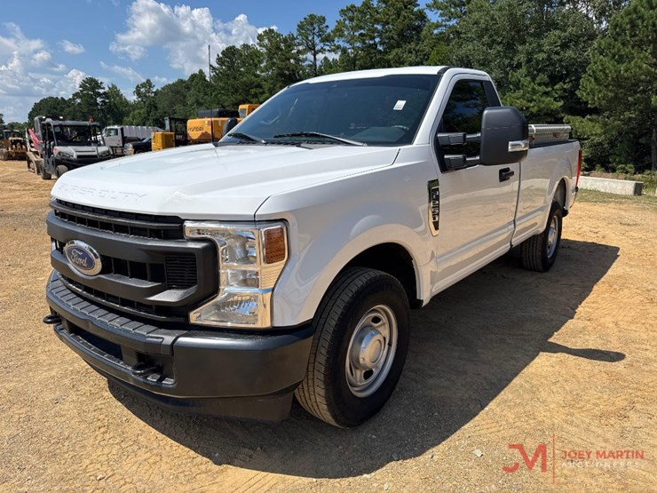 2022-ford-f250-xl-image-6