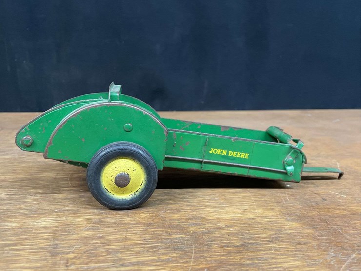 john-deere-16-image-6