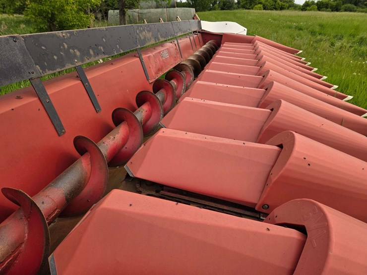 case-ih-1083-image-12