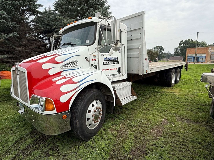 kenworth-t300-image-1
