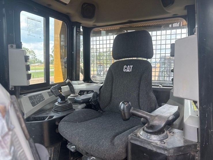 caterpillar-d6t-lgp-image-23