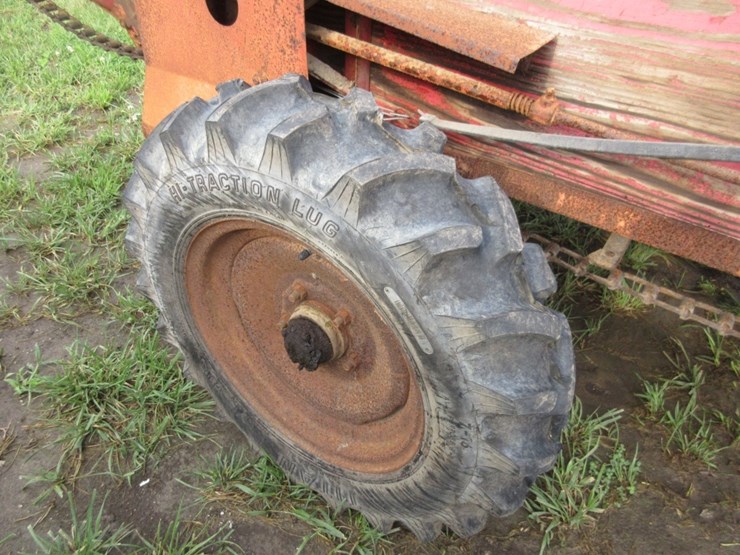 david-bradley-manure-spreader-image-4