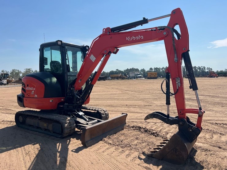 2022-kubota-kx040-4-image-6
