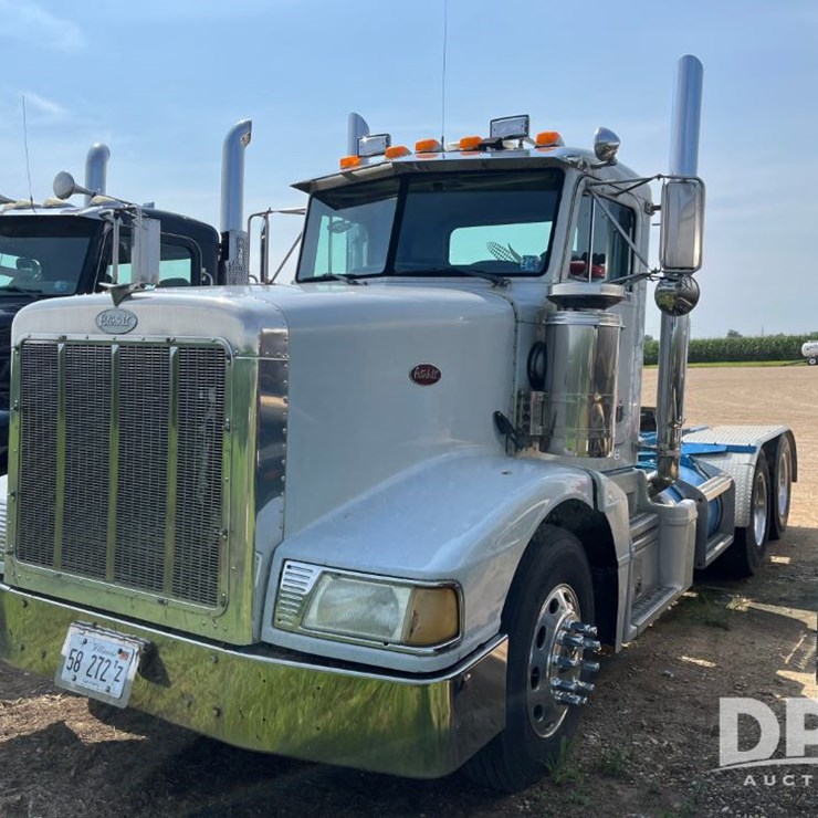 1993 PETERBILT 377
